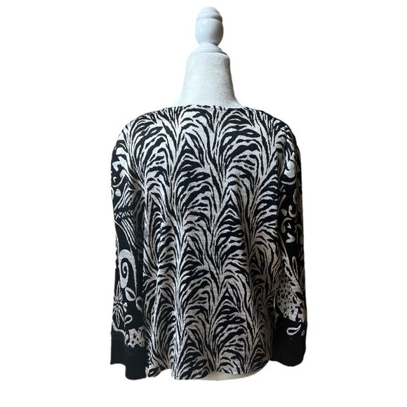 Chico’s Black & White Animal Print Mixed Media Cardigan Blazer - Picture 6 of 15